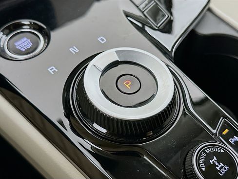 Used 2023 Kia Sportage EX image 25