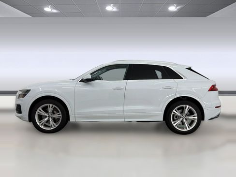 Used 2022 Audi Q8 Prestige w/ Prestige Package AWD/4WD image 2