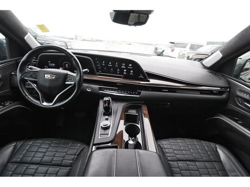 Used 2021 Cadillac Escalade Sport Platinum AWD/4WD image 9