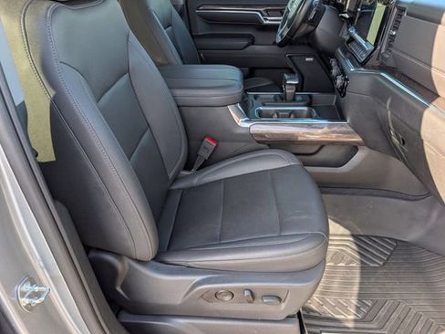 Used 2023 Chevrolet Silverado 1500 LTZ image 26