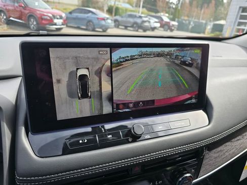 New 2026 Nissan Rogue Platinum image 29