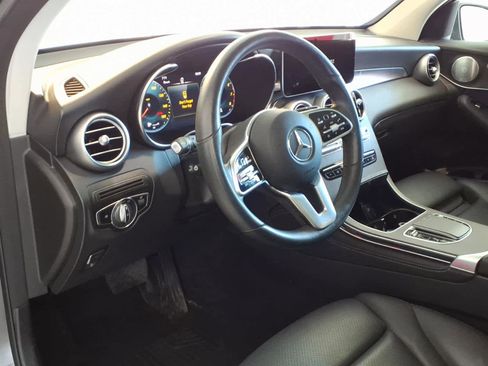 Used 2020 Mercedes-Benz GLC 300 4MATIC image 9