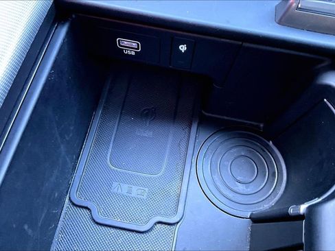 Used 2024 Hyundai Palisade Calligraphy image 32