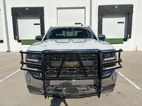 Used 2018 Chevrolet Silverado 1500 LTZ w/ Texas Edition AWD/4WD image 7