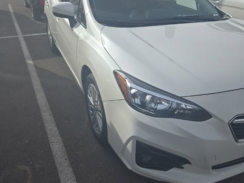 Used 2017 Subaru Impreza 2.0i Premium image 3