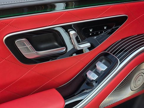 Certified 2022 Mercedes-Benz S 580 4MATIC Sedan w/ AMG Line Package image 16