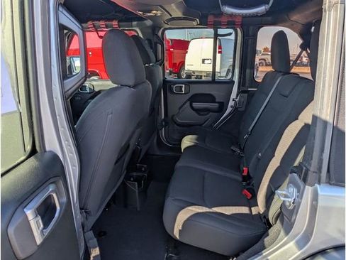 Used 2021 Jeep Wrangler Unlimited Sport image 9