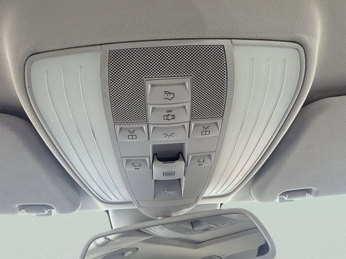 Used 2014 Mercedes-Benz E 350 Sedan image 42