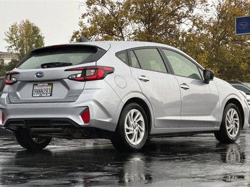 Used 2024 Subaru Impreza 2.0i image 4