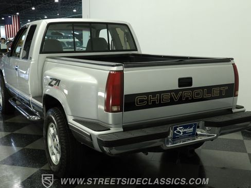 Used 1992 Chevrolet Silverado 1500 4x4 Extended Cab image 7