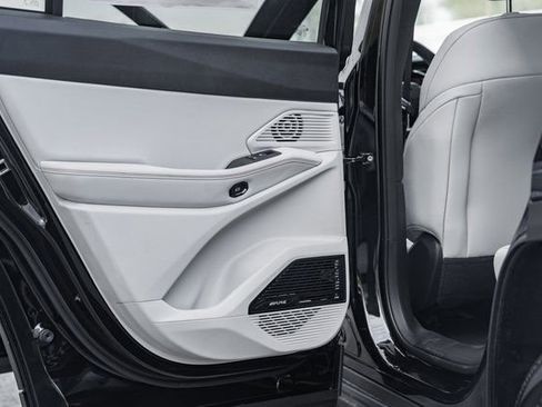 New 2026 Jeep Cherokee Overland image 47