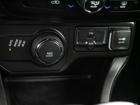 Used 2022 Jeep Renegade Latitude image 24