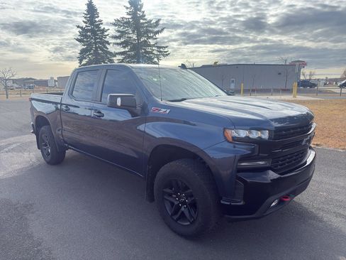 Used 2019 Chevrolet Silverado 1500 LT Trail Boss image 4