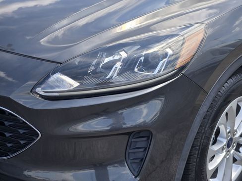Used 2020 Ford Escape SE FWD image 10