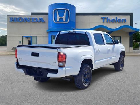 Used 2020 Toyota Tacoma SR AWD/4WD image 4