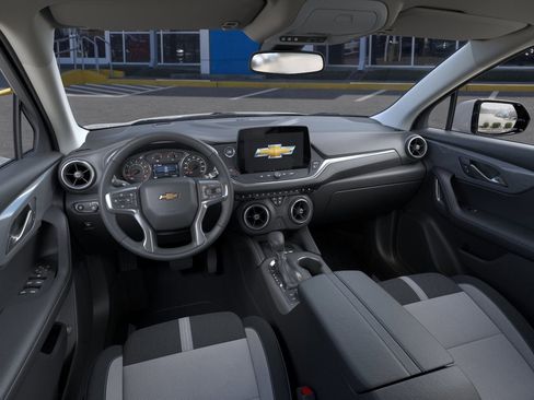 New 2025 Chevrolet Blazer LT w/ Convenience Package image 15