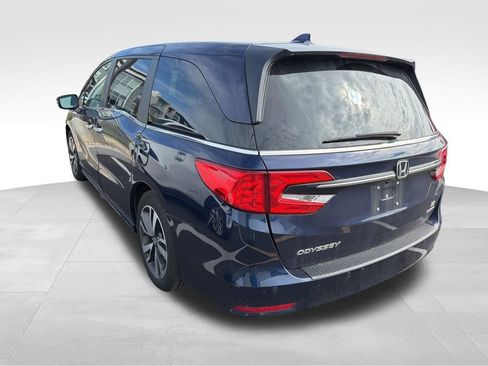 Used 2023 Honda Odyssey Touring image 4