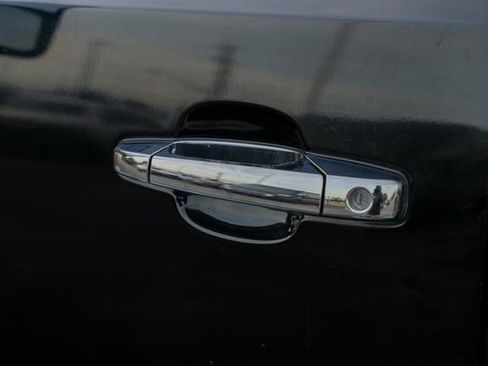 Used 2013 GMC Sierra 3500 Denali image 15