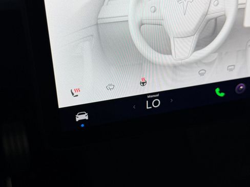 Used 2022 Tesla Model Y Performance AWD/4WD image 38