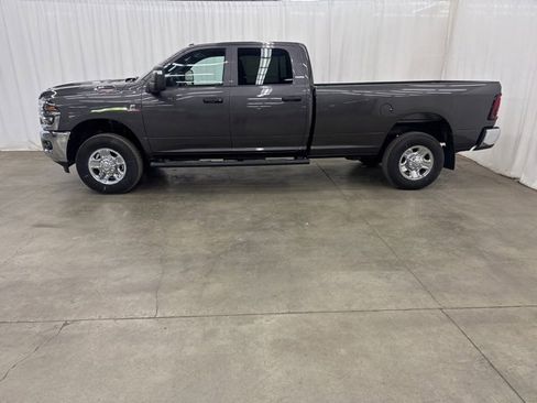 New 2025 RAM 2500 Tradesman image 30