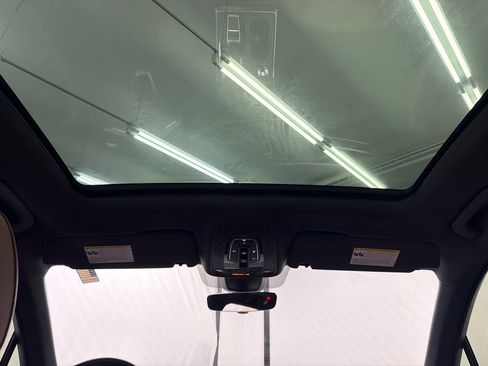 Used 2021 Audi Q7 2.0T Premium w/ Convenience Package image 24