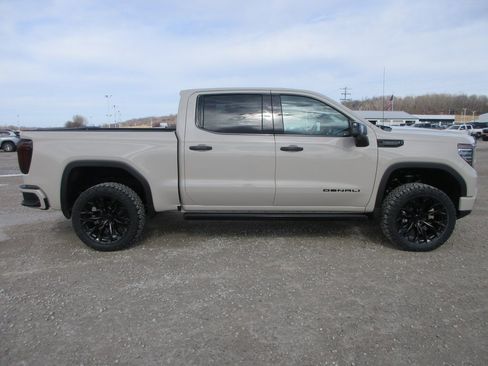 New 2026 GMC Sierra 1500 Denali w/ Denali Reserve Package image 3