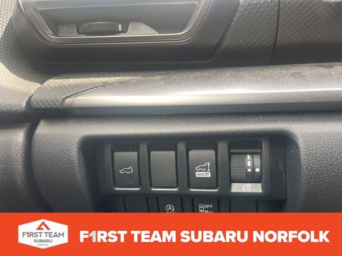 Used 2020 Subaru Forester Premium image 23