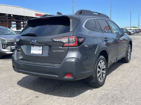 Used 2024 Subaru Outback Premium image 7