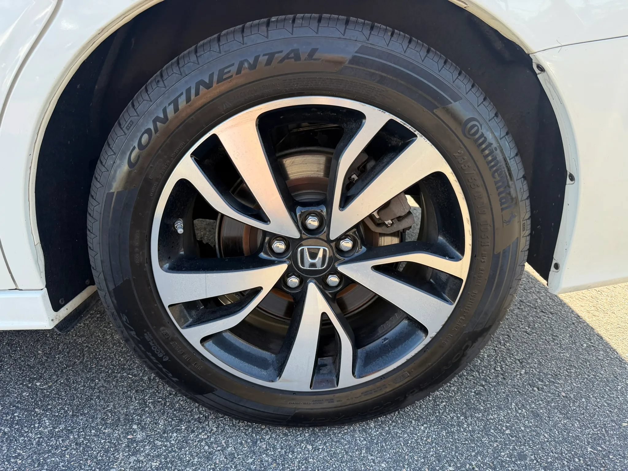Used 2018 Honda Odyssey Elite image 40