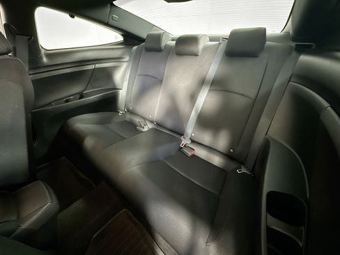 Used 2019 Honda Civic EX image 24