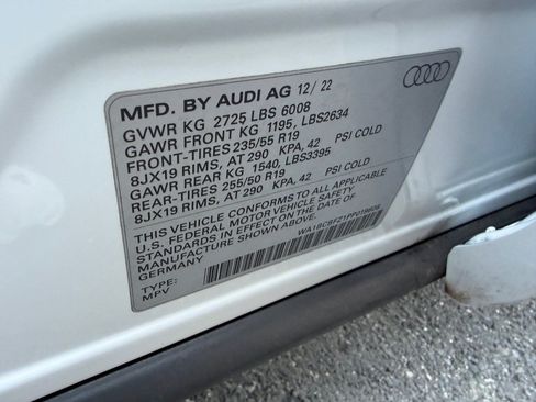 Used 2023 Audi Q4 e-tron Premium Plus w/ Premium Plus RWD image 58