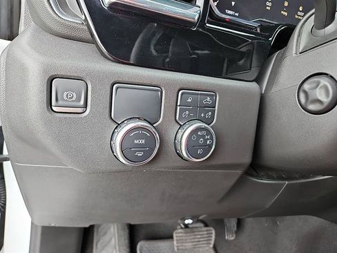 Certified 2024 GMC Sierra 1500 SLT w/ SLT Convenience Package RWD image 15