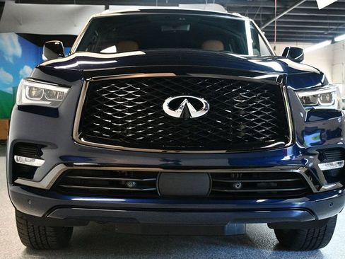 Used 2024 INFINITI QX80 Sensory AWD/4WD image 17