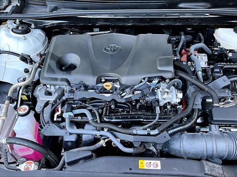 Used 2025 Toyota Camry LE w/ Convenience Package FWD image 32