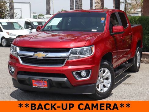Used 2017 Chevrolet Colorado LT w/ LT Convenience Package RWD image 4