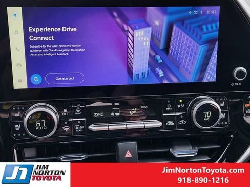 New 2026 Toyota Highlander Platinum AWD/4WD image 15