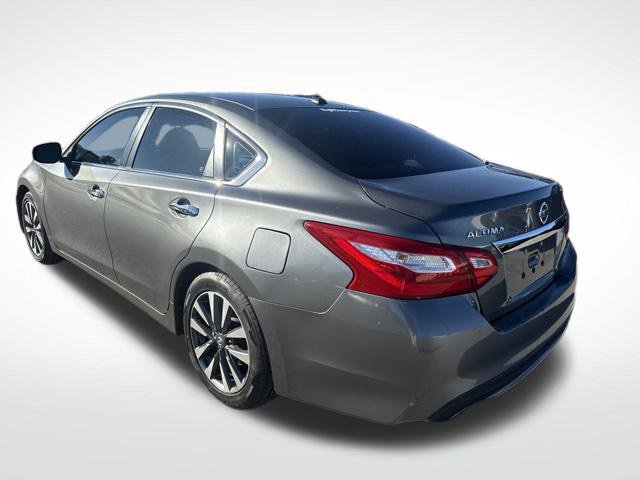 Used 2017 Nissan Altima 2.5 SL FWD image 3