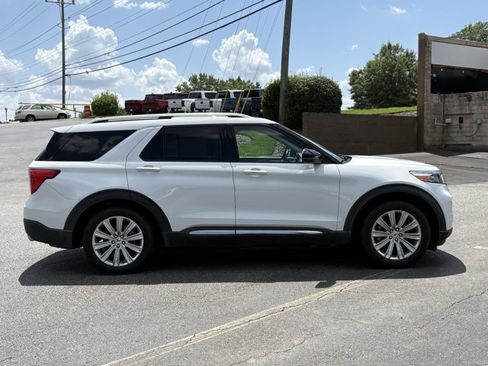 Used 2020 Ford Explorer Limited RWD image 17