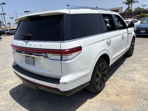 Used 2022 Lincoln Navigator Reserve AWD/4WD image 6