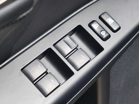 Used 2015 Lexus CT 200h w/ Navigation Package FWD image 18