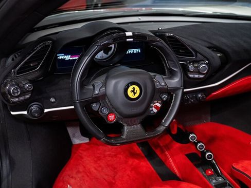 Used 2020 Ferrari 488 Pista Spider RWD image 10