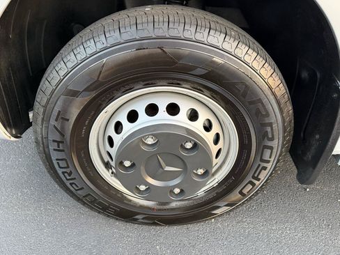 Used 2019 Mercedes-Benz Sprinter 170 image 33