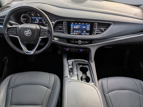 Used 2023 Buick Enclave Essence image 15