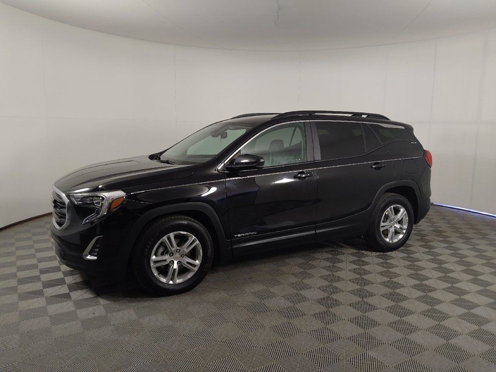 Used 2021 GMC Terrain SLE w/ Driver Convenience Package FWD image 2