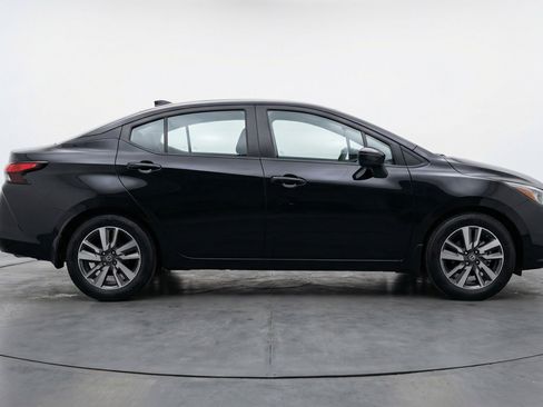 Used 2025 Nissan Versa SV image 11