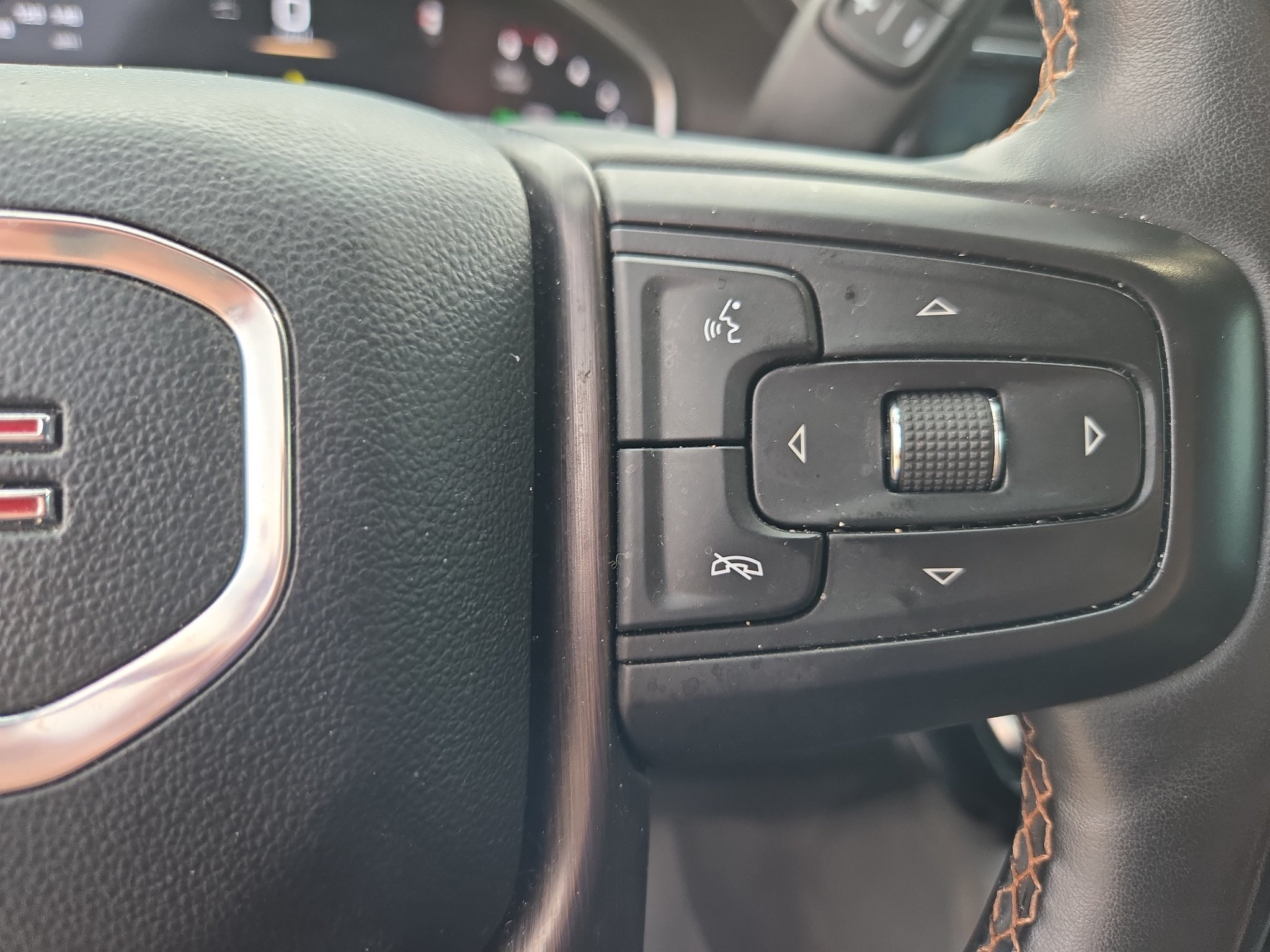 Used 2024 GMC Sierra 2500 AT4 w/ AT4 Premium Plus Package AWD/4WD image 30