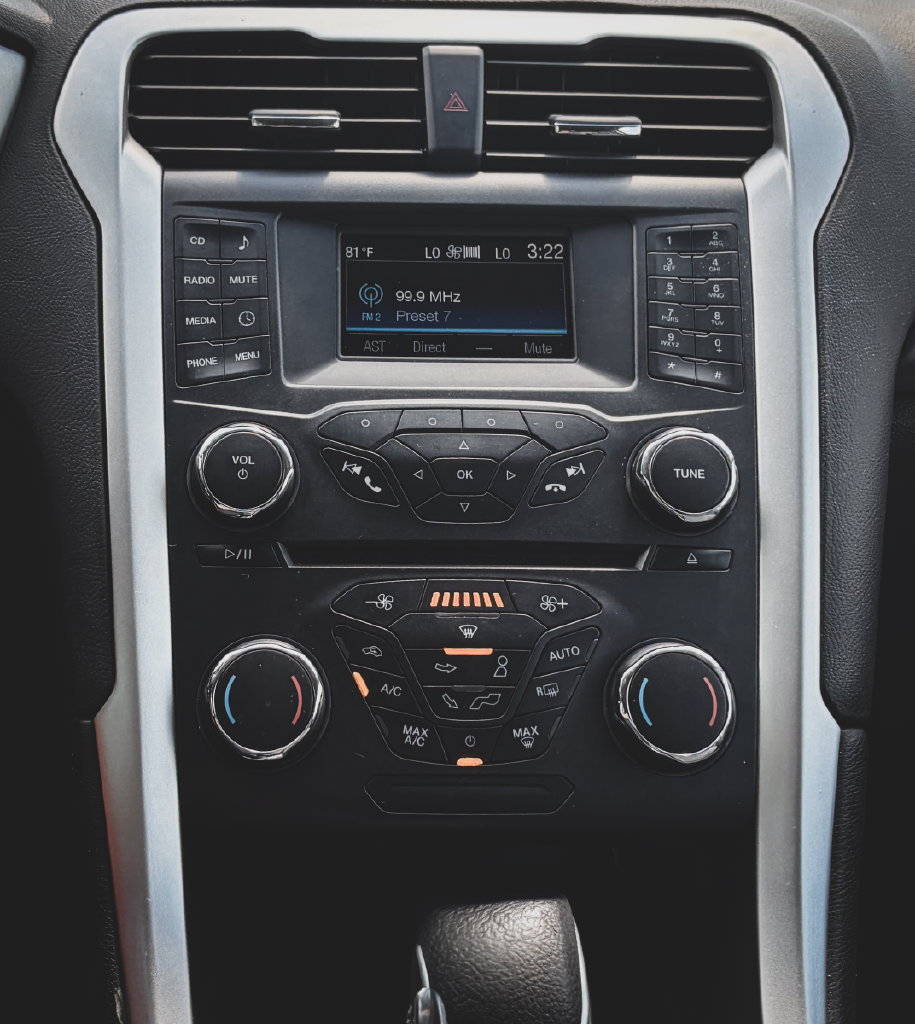 Used 2016 Ford Fusion S FWD image 11