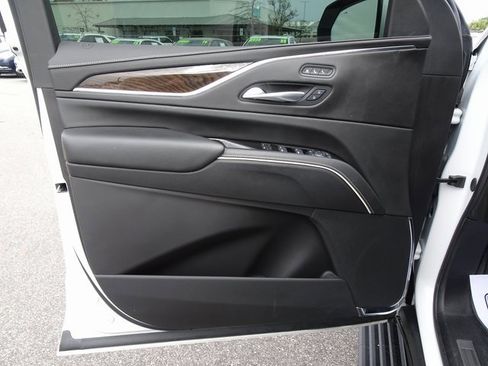 Used 2024 Cadillac Escalade ESV Sport Platinum w/ LPO, ONYX Package image 12