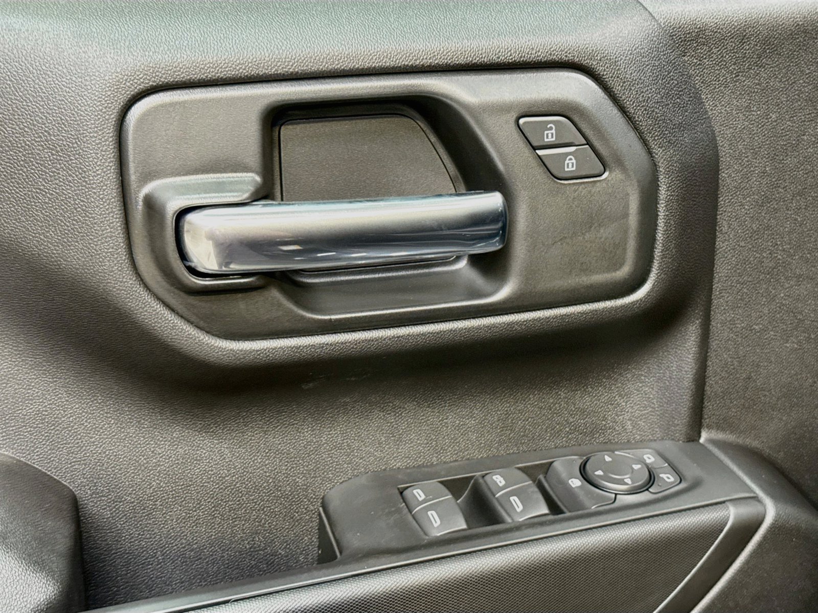 New 2026 Chevrolet Silverado 1500 Custom w/ Turbomax Blackout Package AWD/4WD image 21