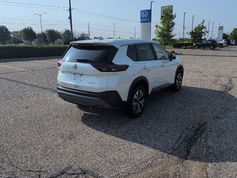 Used 2023 Nissan Rogue SV AWD/4WD image 17